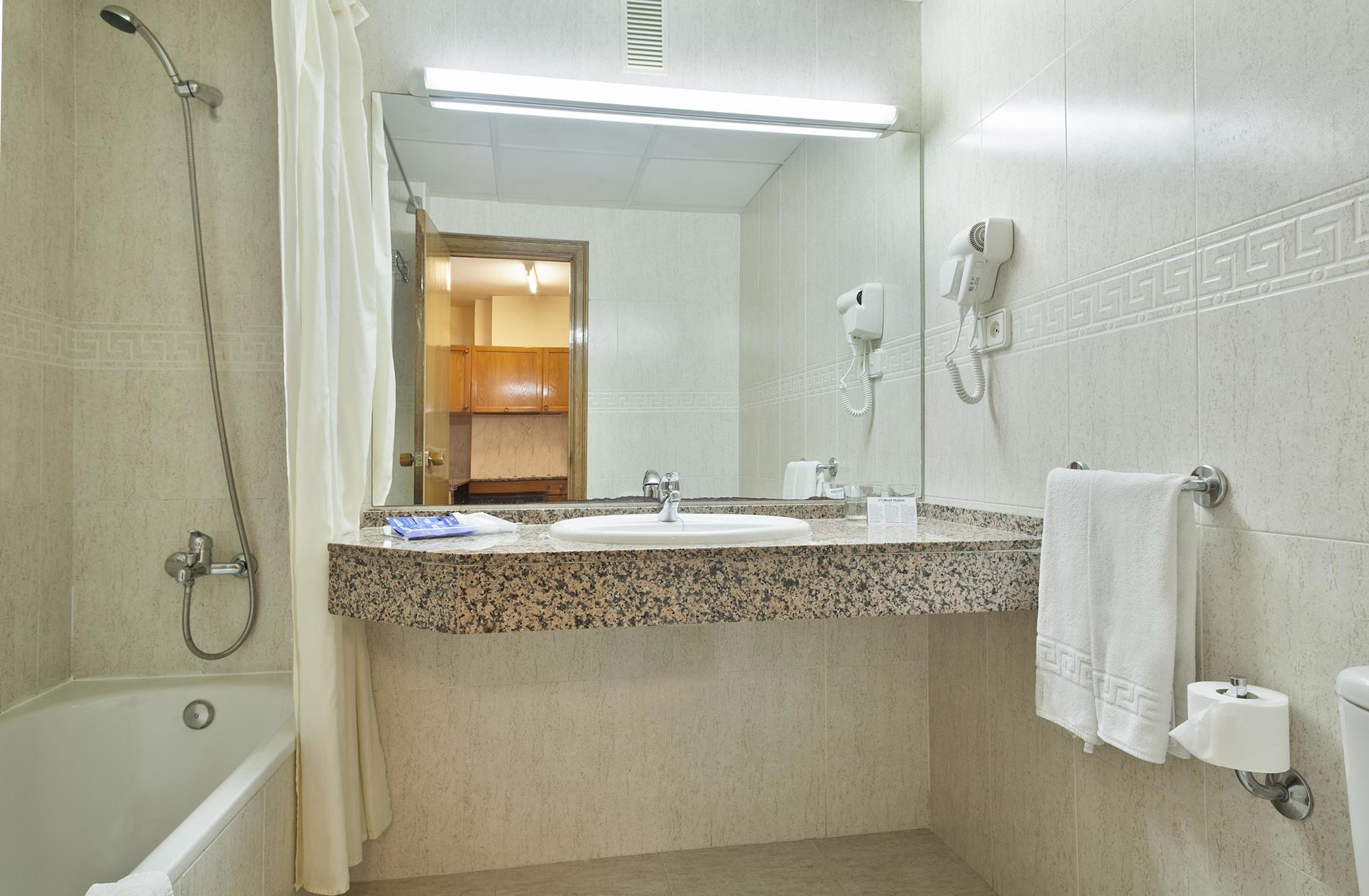 Apartamentos Best Michelangelo Salou Bagian luar foto